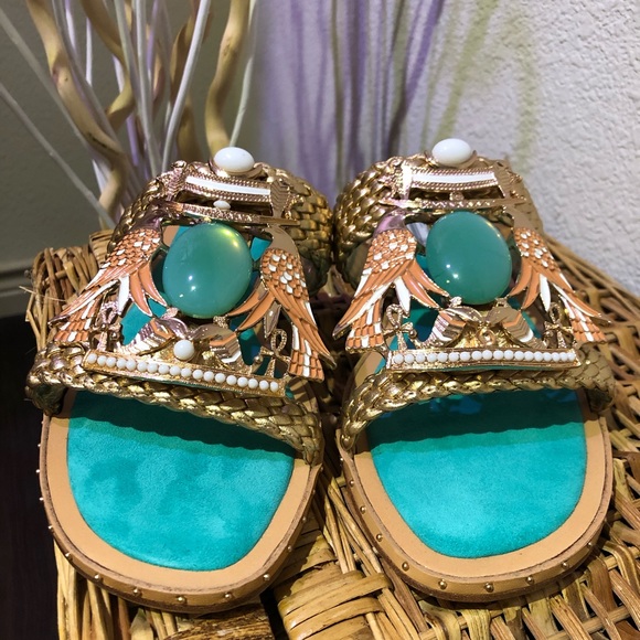 NEW Ivy Kirzhner Gold Tutankhamen Leather Sandals - Picture 7 of 15